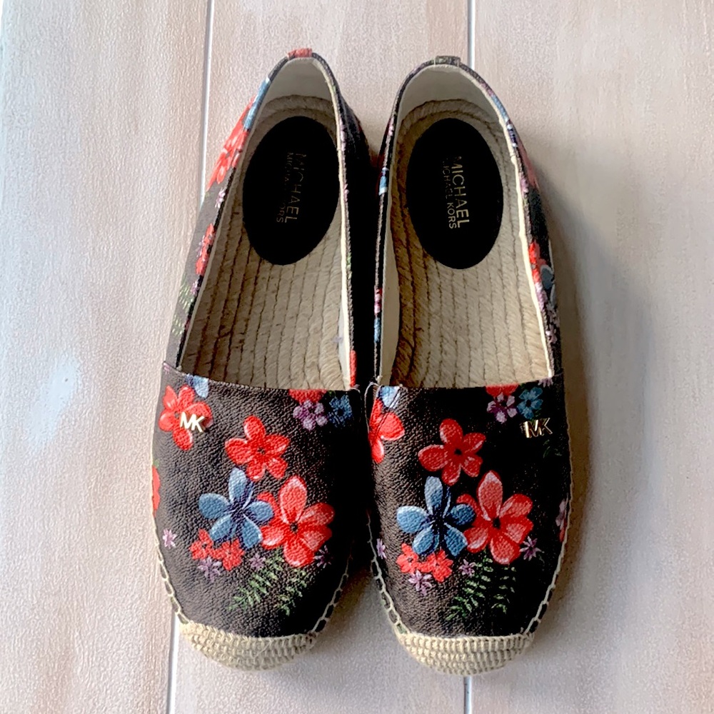 😍 MICHAEL Michael Kors Kendrick Floral Slip On 😍
